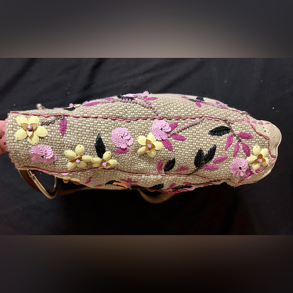 Jamin Puech tote w/beads
sequins,raffia floral embroidery - Picture 8 of 15